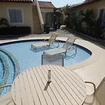 Linda e aconchegante casa a 400m da Praia de Geribá com Piscina - B35